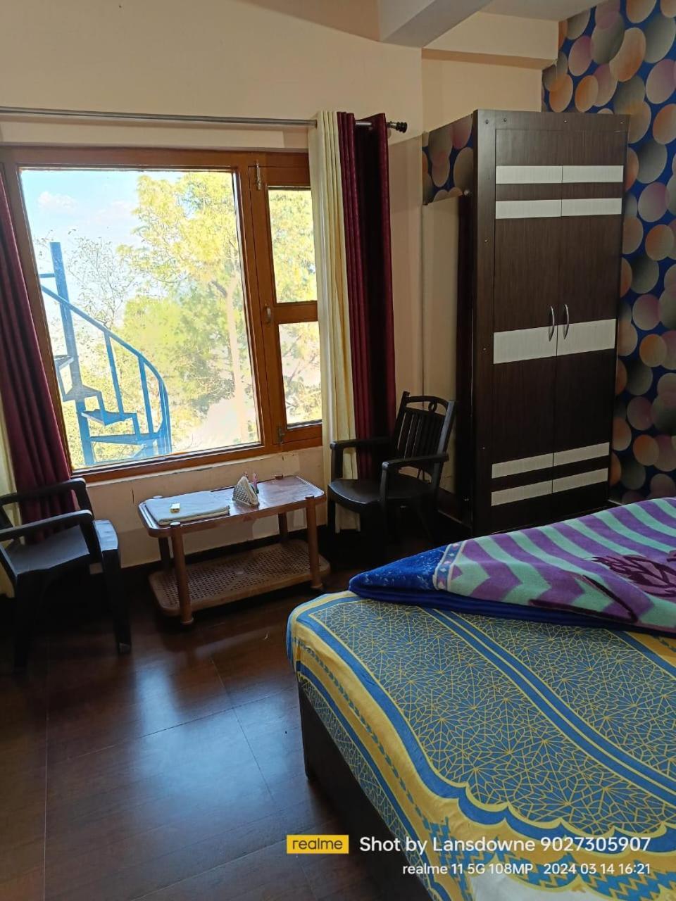 Joshi Holiday Home Stay Лансдаун Екстериор снимка