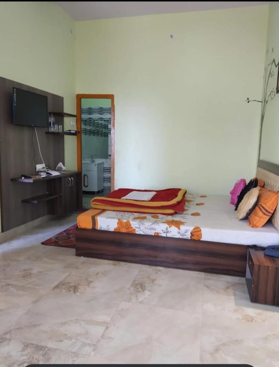 Joshi Holiday Home Stay Лансдаун Екстериор снимка