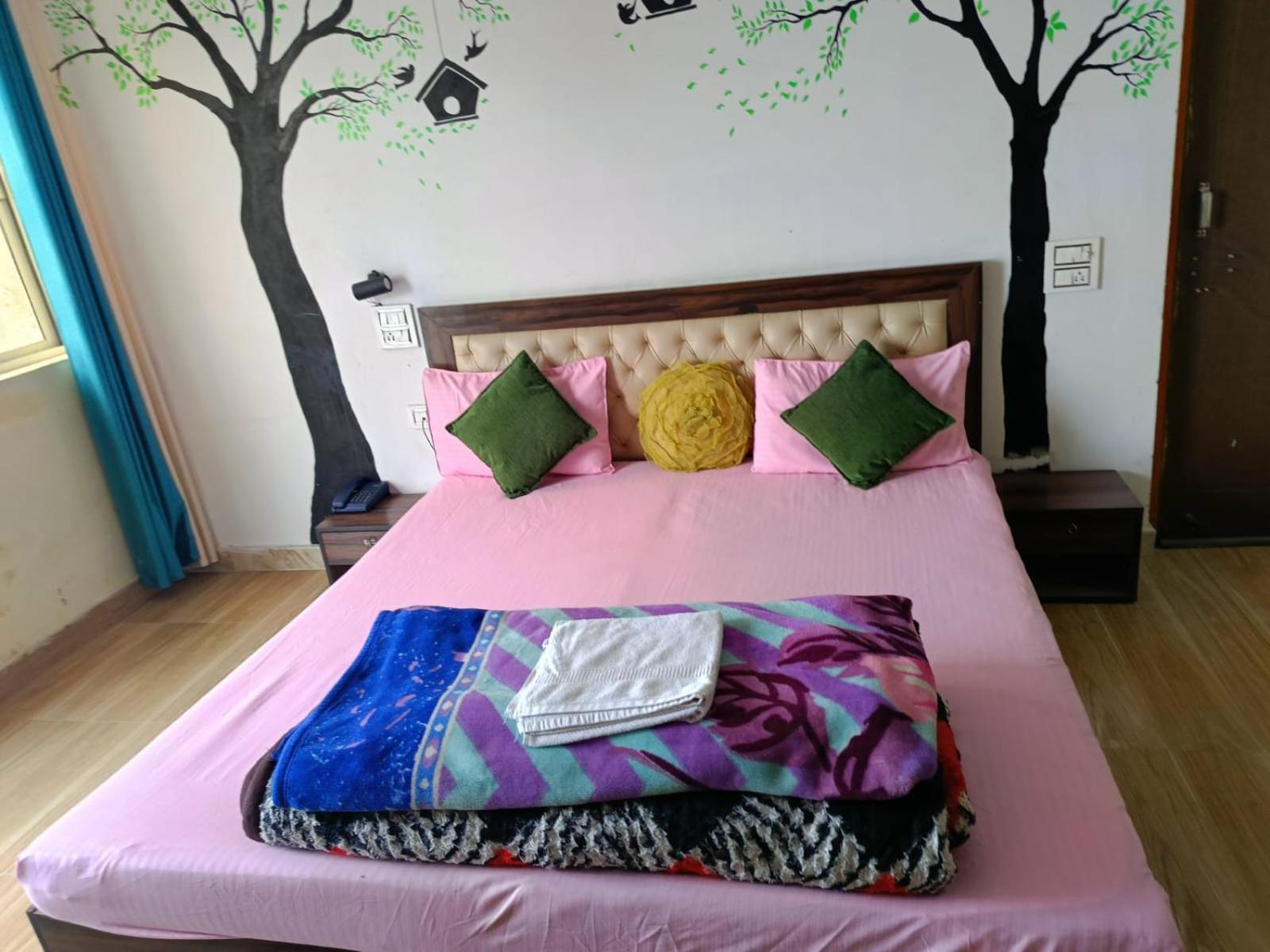 Joshi Holiday Home Stay Лансдаун Екстериор снимка