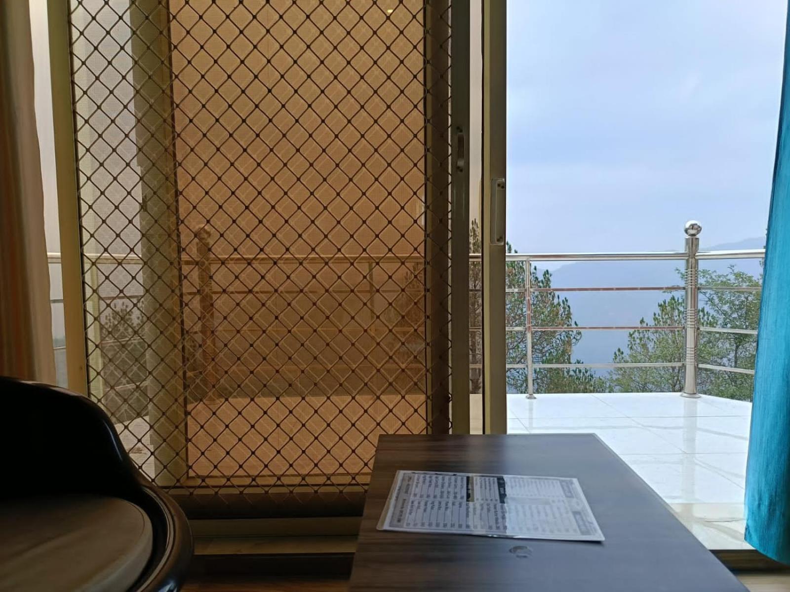 Joshi Holiday Home Stay Лансдаун Екстериор снимка